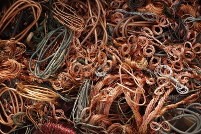 Difference Between Ferrous and Non-Ferrous Scrap Metal