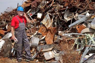 Why You Shouldn't Put Aluminum In The Garbage