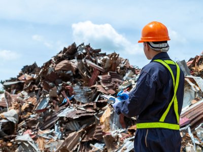 Scrap Yard vs. Junkyard: What’s the Difference for Sellers?
